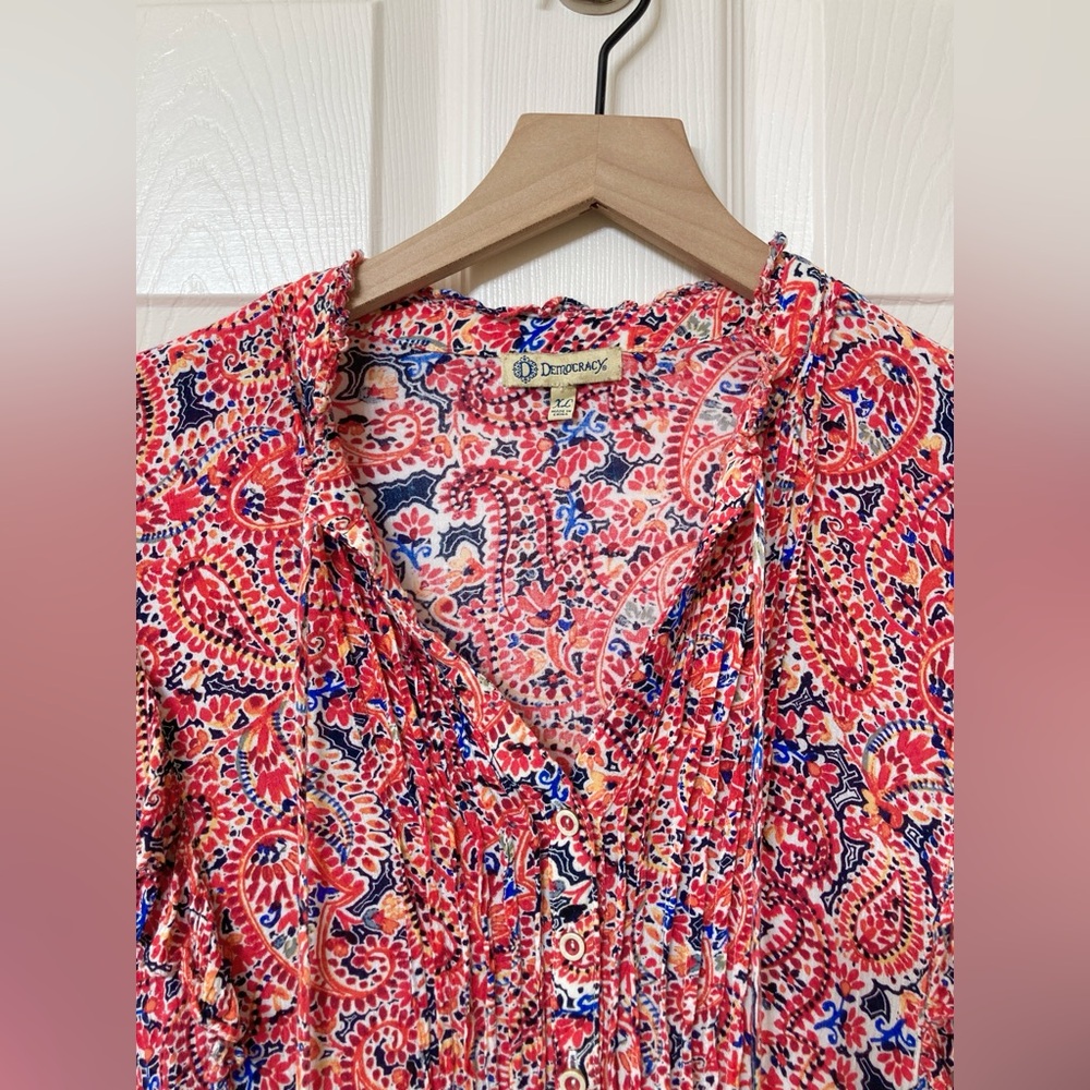 Democracy Women’s Red Paisley Floral Long Sleeve Rayon Blouse XL Southwestern - Picture 3 of 9